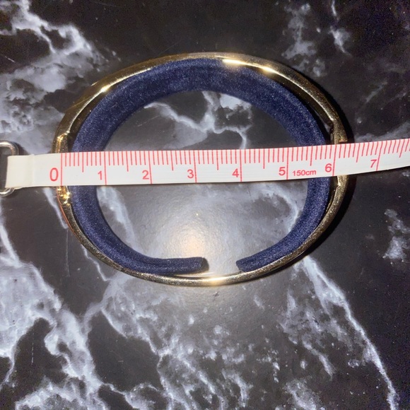 SWAROVSKI GOLD Bangle 🦢 - Picture 7 of 8